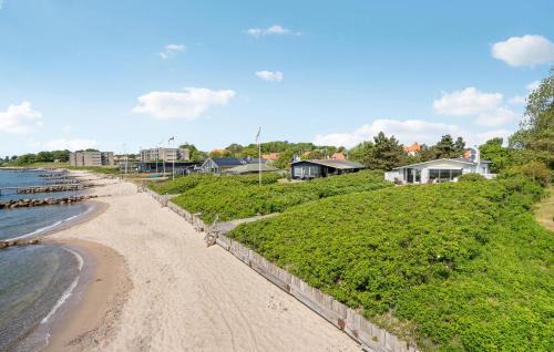 Juelsminde House | Three-Bedroom Holiday Home In Juelsminde