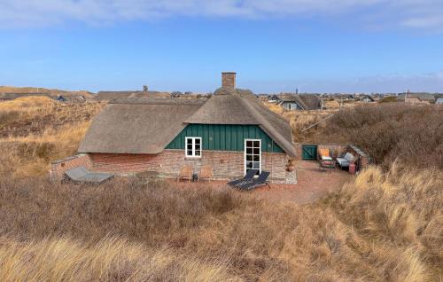 Klegod House | Three-Bedroom Holiday Home With A Fireplace In Ringkøbing