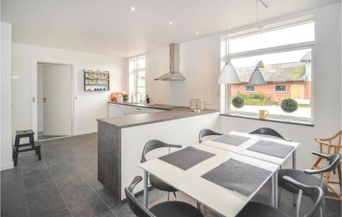 Sakskobing House | Three-Bedroom Holiday Home In Sakskobing