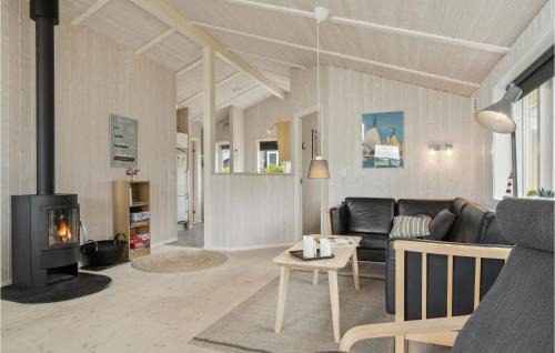 Spodsbjerg House | Three-Bedroom Holiday Home In Rudkobing