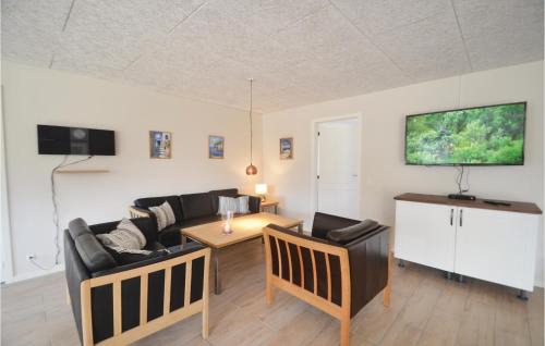 Bøtø By House | Three-Bedroom Holiday Home In Vaggerlose