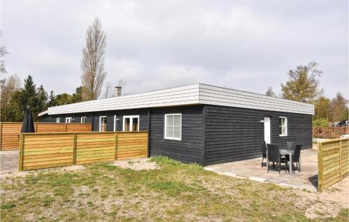 Bøtø By House | Three-Bedroom Holiday Home In Vaggerlose