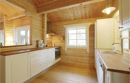 Boderne House | Three-Bedroom Holiday Home In Aakirkeby