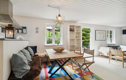 Femmøller House | Three-Bedroom Holiday Home In Ebeltoft