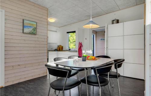 Femmøller House | Three-Bedroom Holiday Home In Ebeltoft