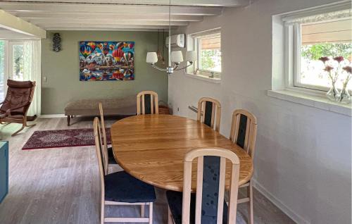 Fjellerup Strand House | Three-Bedroom Holiday Home In Glesborg
