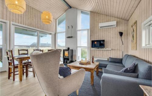 Hjørring House | Three-Bedroom Holiday Home Hjørring With A Room Hot Tub 01