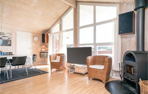 Lonstrup House | Three-Bedroom Holiday Home In Hjorring