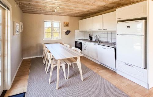 Frolunde House | Three-Bedroom Holiday Home In Slagelse