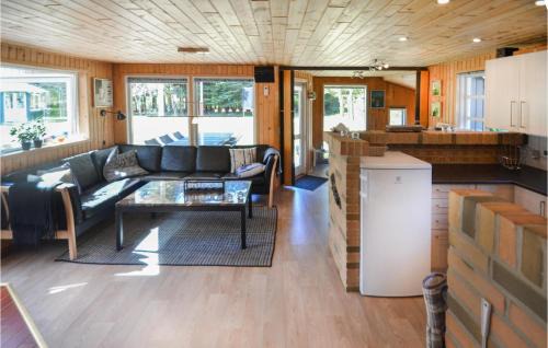 Spøttrup House | Three-Bedroom Holiday Home In Spottrup