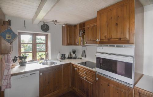 Udbyhøj House | Three-Bedroom Holiday Home In Orsted