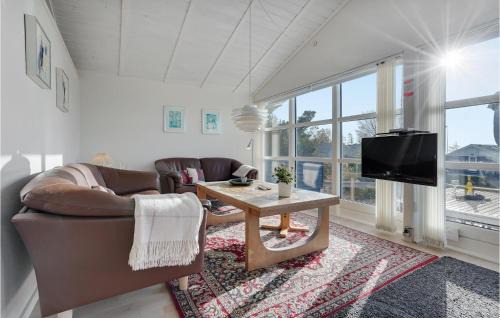 Kegnæshøj House | Three-Bedroom Holiday Home In Sydals