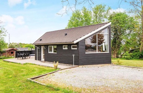 Hvidbjerg Strand House | Three-Bedroom Holiday home in Børkop 7