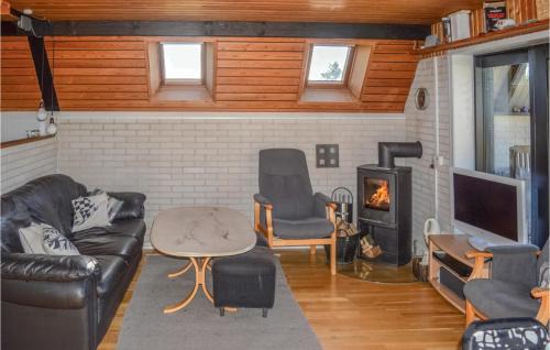 Haslevgarde House | Three-Bedroom Holiday Home In Hadsund