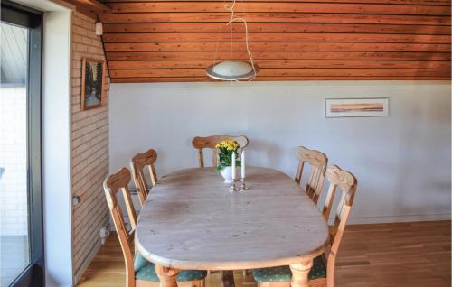 Haslevgarde House | Three-Bedroom Holiday Home In Hadsund