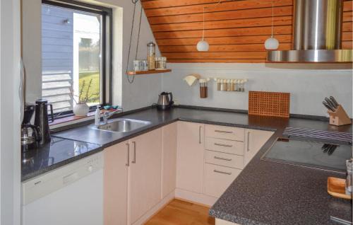 Haslevgarde House | Three-Bedroom Holiday Home In Hadsund