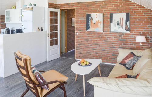 Haslevgarde House | Three-Bedroom Holiday Home In Hadsund
