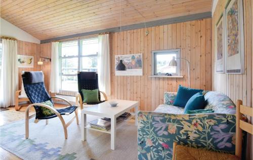 Nordenbro Vesteregn House | Three-Bedroom Holiday Home In Humble