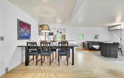Ristinge House | Three-Bedroom Holiday Home In Humble