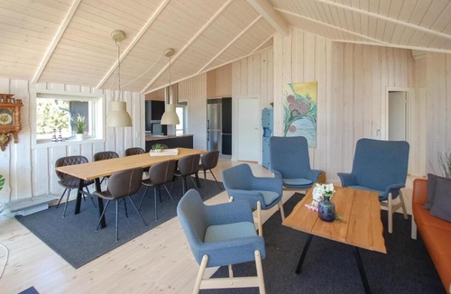 Skødshoved Strand House | Three-Bedroom Holiday Home in Knebel