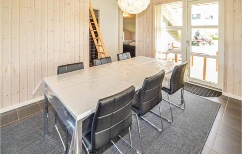 Nr. Lyngby House | Three-Bedroom Holiday Home In Lokken