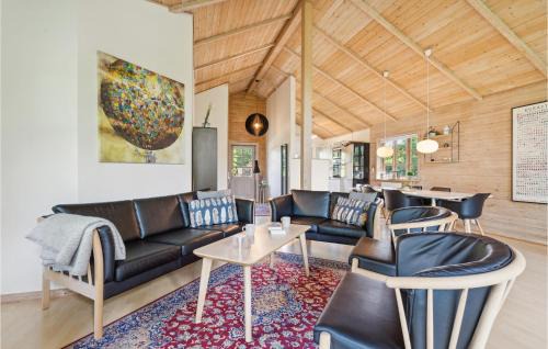Jegum House | Three-Bedroom Holiday Home In Oksbol