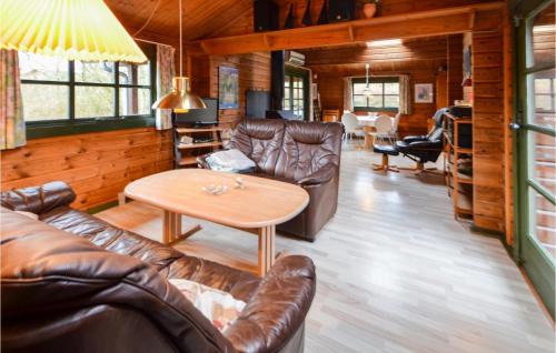 Roslev House | Three-Bedroom Holiday Home In Roslev