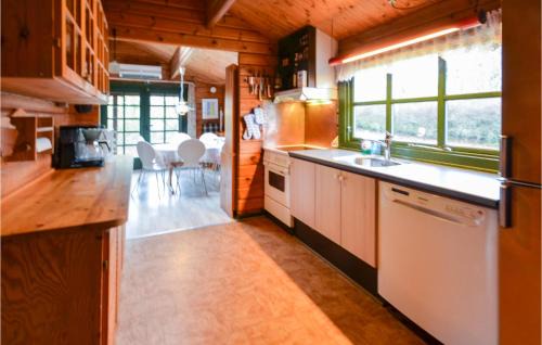 Roslev House | Three-Bedroom Holiday Home In Roslev