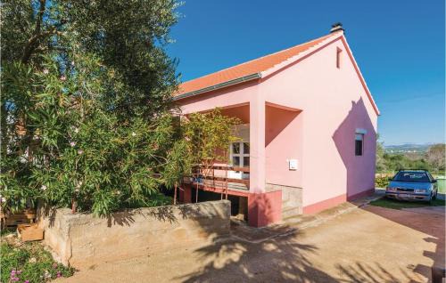 Sikovo House | Three-Bedroom Holiday Home In Sikovo