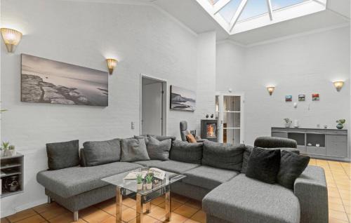 Grenaa House | Three-Bedroom Holiday Home In Grenaa