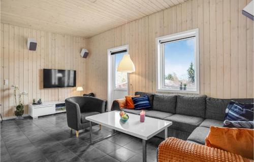 Ronde House | Three-Bedroom Holiday Home In Ronde
