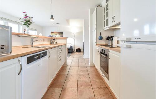 Middelfart House | Three-Bedroom Holiday Home In Brenderup Fyn