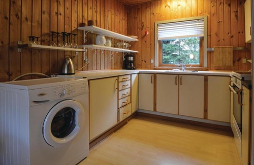 Skygge House | Three-Bedroom Holiday Home in Give
