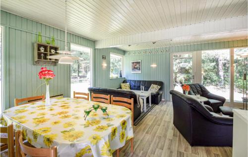 Ans House | Three-Bedroom Holiday Home In Ans By