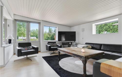 Hoensinge House | Three-Bedroom Holiday Home In Vig