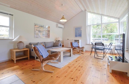 Hoeve Strand House | Three-Bedroom Holiday Home in Vig