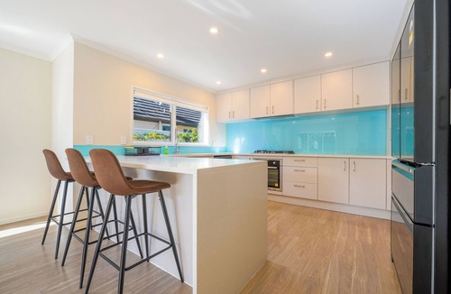 Somerville House | Three-Bedroom Home in Somerville