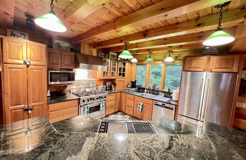 Stratton House | Three Bedroom home with loft