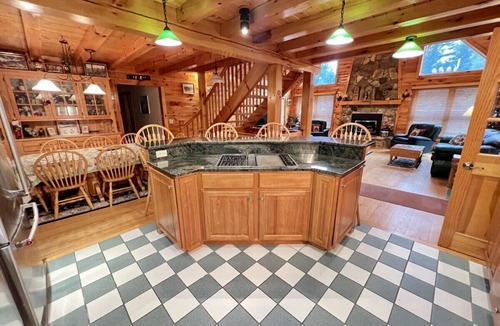 Stratton House | Three Bedroom home with loft