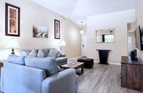 Silver Creek House | Three-Bedroom House