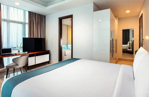 Jakarta Apartment | Three-bedrooms Apartment, Oakwood Suites La Maison Jakarta