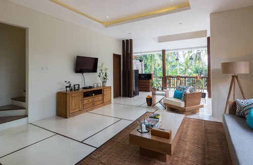 Melayang Villa | Three Bedroom Private Villa