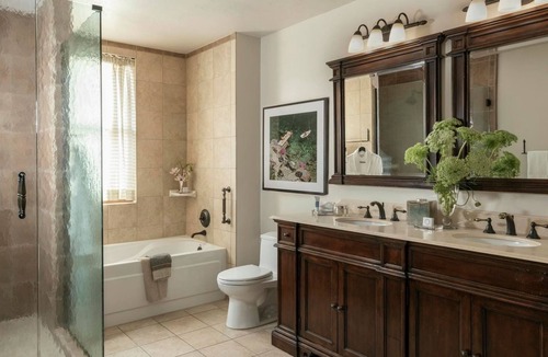 Uptown Hotel | Three-Bedroom Suite | Hotel Granduca | Elegant Suite w/Antique Décor