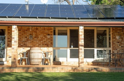 Bethany Villa | Three bedroom Vineyard View Villa @ Blickinstal