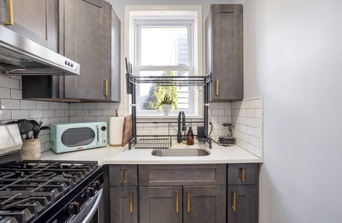 Lodi Apartment | Three BR in Lodi Pet Friendly w/Laundry & Parking