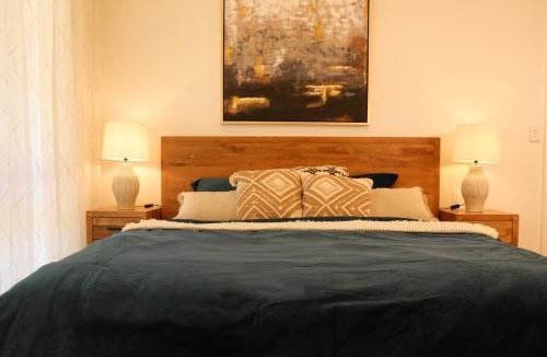 Oakbank House | Three Brothers Orchard