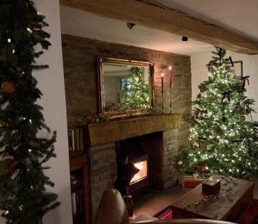 Three Cocks Hotel | Three Cocks Hotel