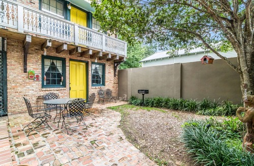 Scott House | THREE Historic Units in Scott, Sleep 12, Near I-10