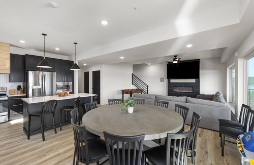 Hollister House | Three homes (sleeping 79) golf simulator, outdoor sauna, hot tub & fire table