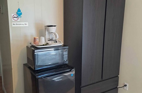 Bobcaygeon Hotel | Three Islands Motel